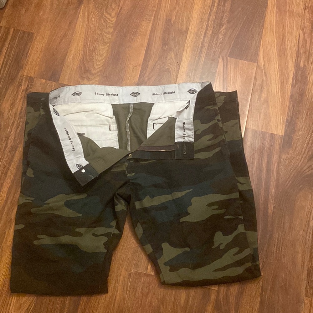 Dickies camo pants